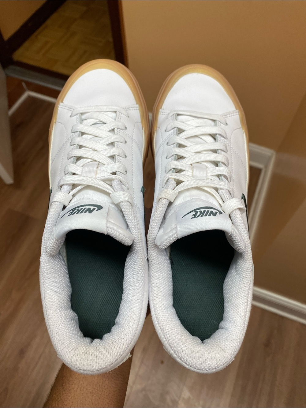 Nike Wmns Court Legacy Lift “White Vintage Green Gum” Size 9 FV5526-100 - Picture 16 of 17